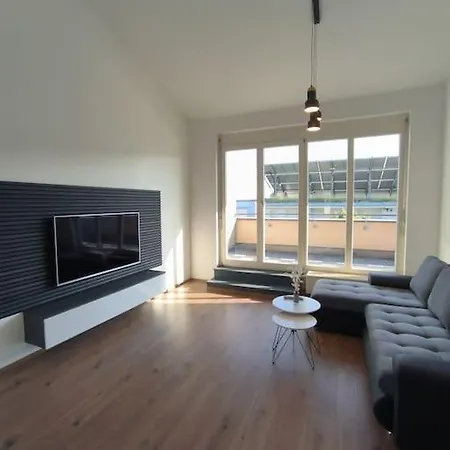 Mit Dachterrasse
