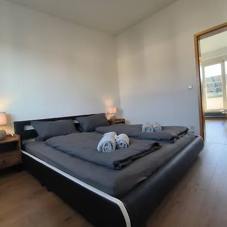 Mit Dachterrasse